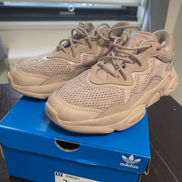 adidas Other - Adidas Ozweego PreSchool sizing (US 2) in beige